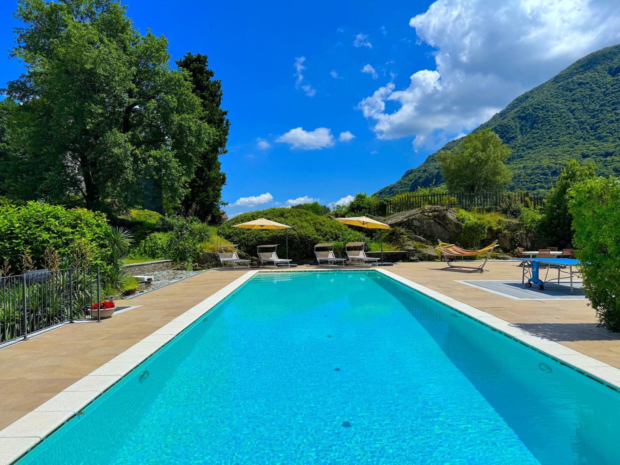 The Comfortable House With Big Pool In The Center Of Mergozzo Exterior photo