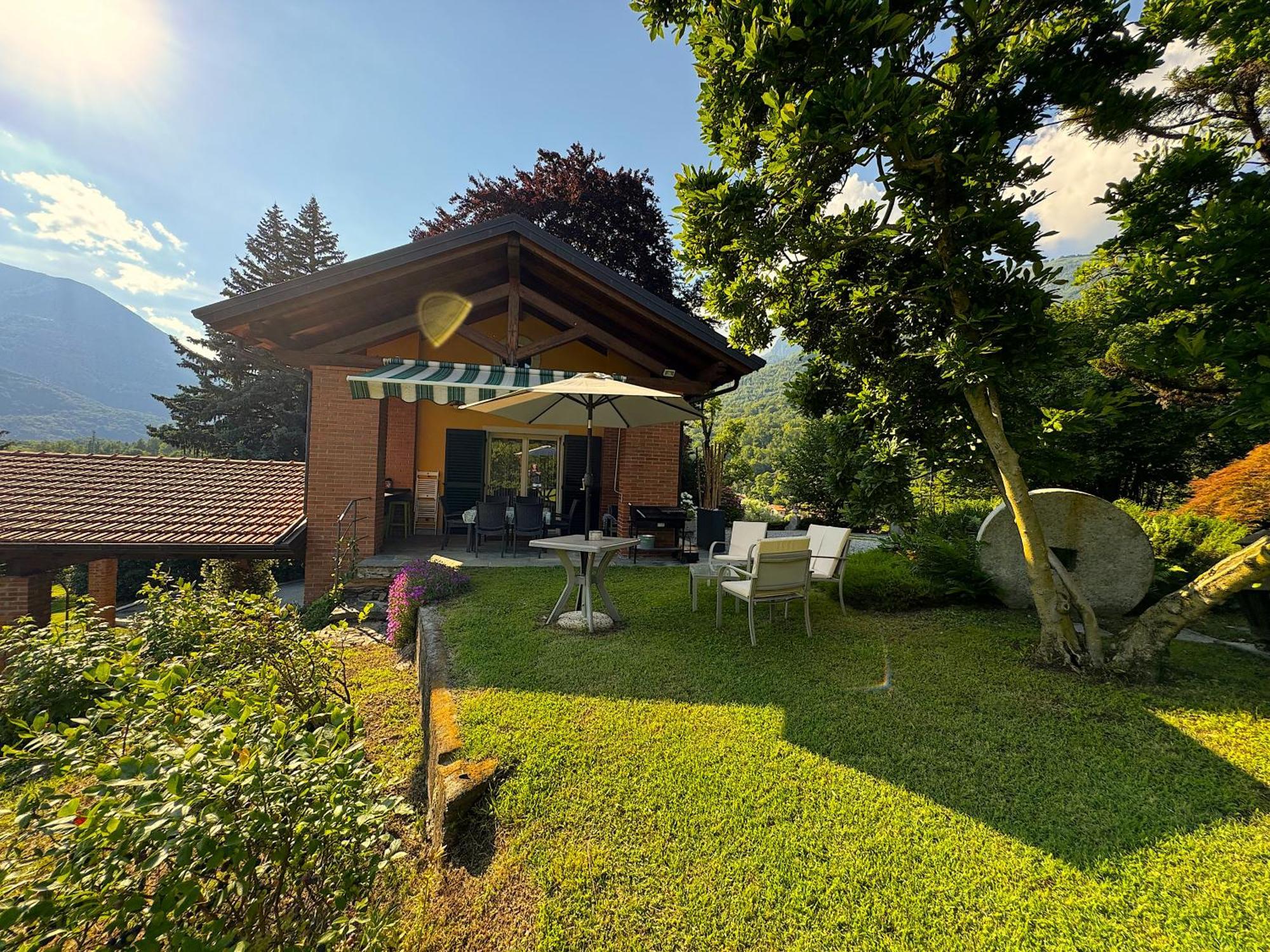 The Comfortable House With Big Pool In The Center Of Mergozzo Exterior photo