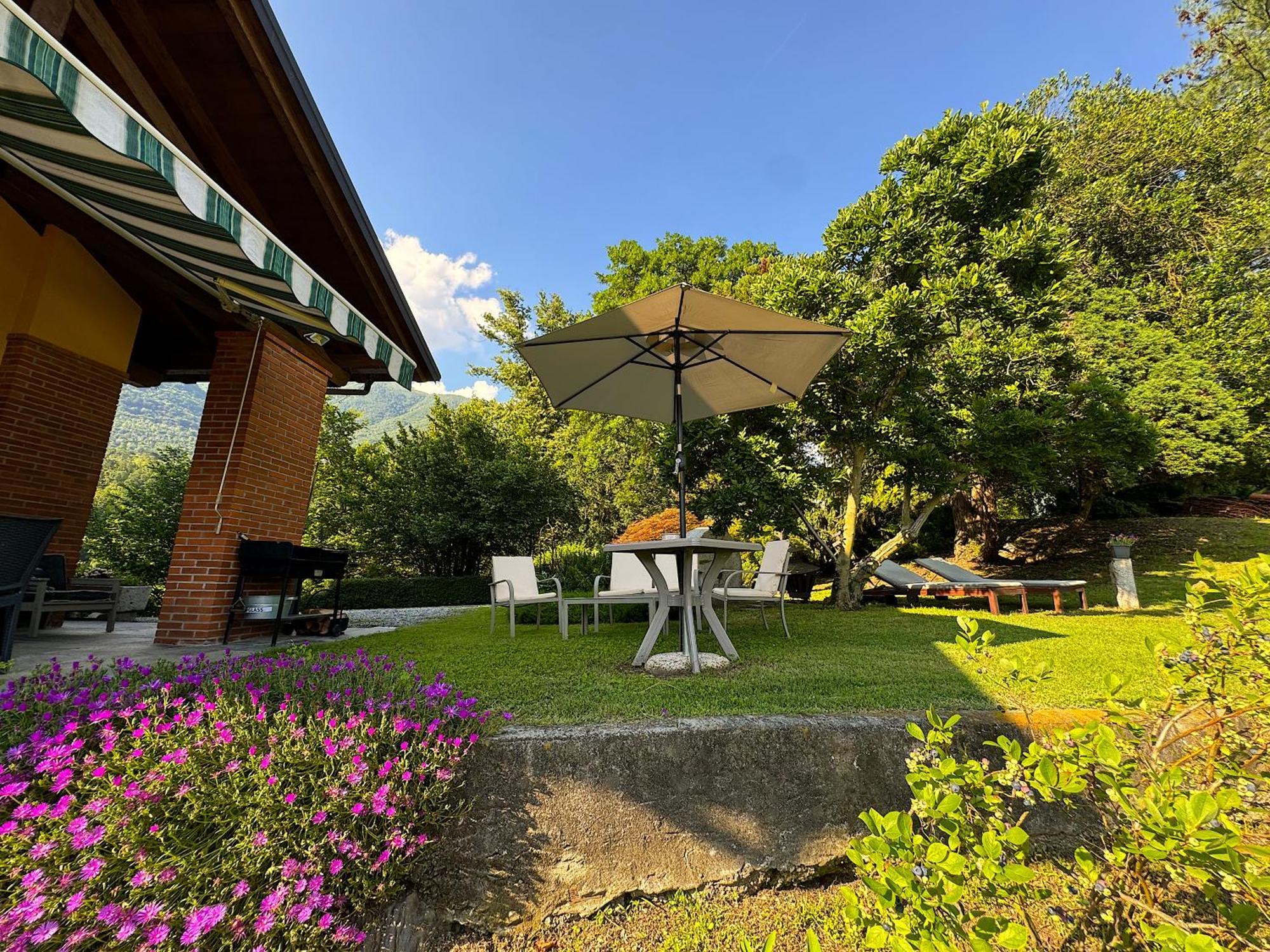 The Comfortable House With Big Pool In The Center Of Mergozzo Exterior photo